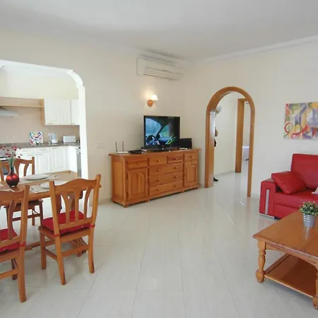 Playa Honda Sleeps 4 With Pool And Air Con *